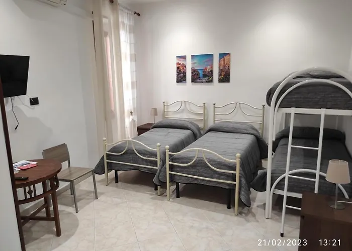 Residenza La Casa Di Pierino Apartment *